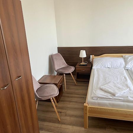 Penzion Znojmo Bagian luar foto