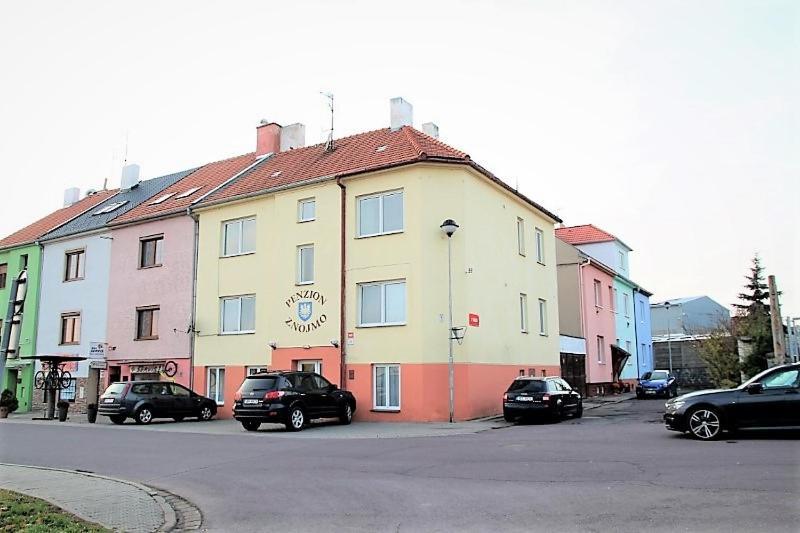 Penzion Znojmo Bagian luar foto
